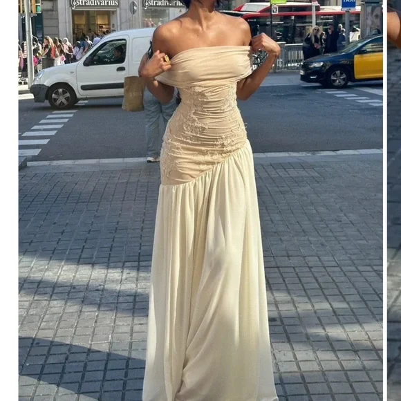 MIA OFF SHOULDER MAXI GOWN
DRESS - BEIGE - Picture 12 of 16